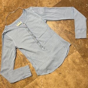 NWOT WE THE FREE “Rosi” Henley in light blue